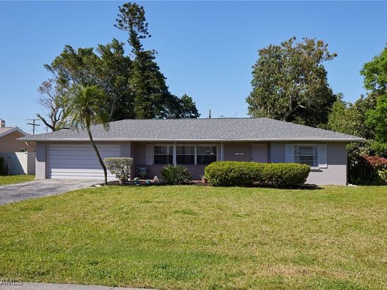 1411 Charles Ct, Fort Myers, FL 33919