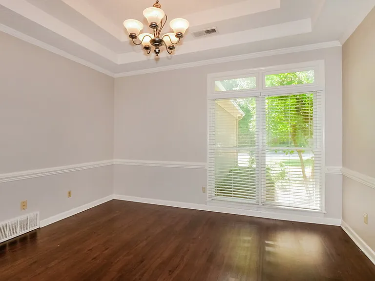 8633 Meadow Green Dr — Photo 7