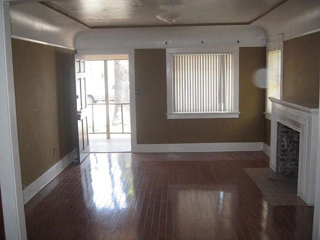 2nd image of 4834 35th St