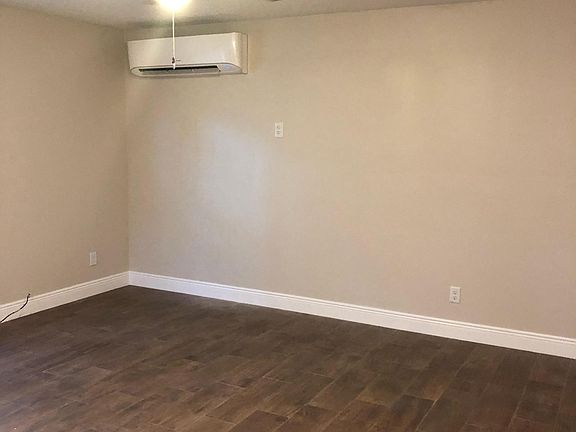 2nd image of 2516 Kilgore St #0