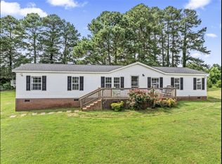104 Grove Creek Dr, Westminster, SC 29693