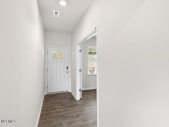 2nd image of 1001 Montford Drive