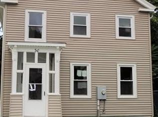 30 Massasoit St, Springfield, MA 01107