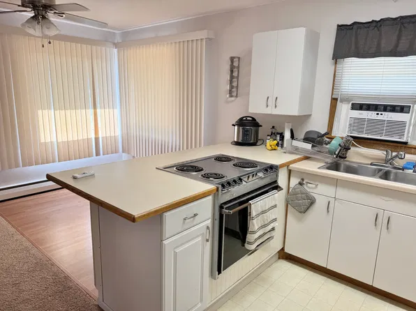 2506 8th St N #2, Fargo, ND 58102