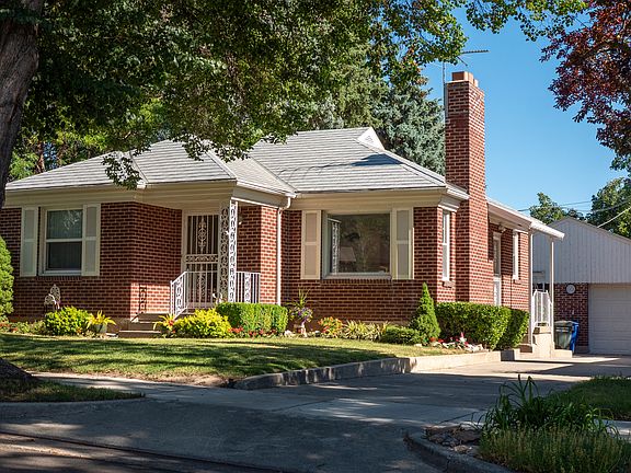 2nd image of 1818 E Downington Ave