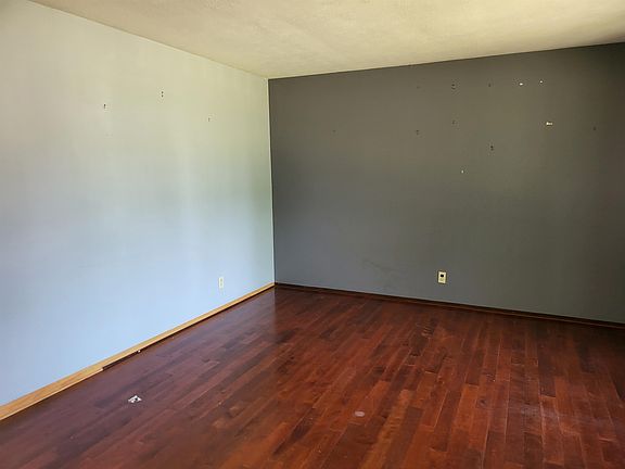 2nd image of 3807 Casandra Dr