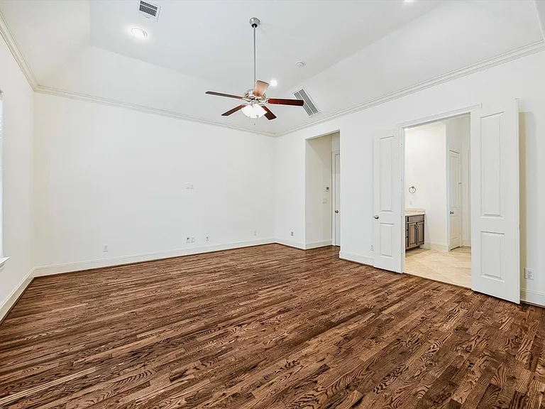 1407 Knox St — Photo 14