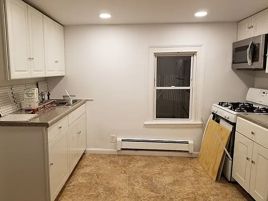 Rented by Voro, LLC | media 6