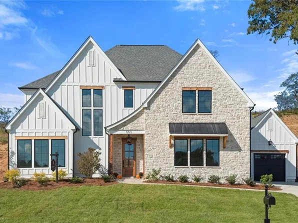 553 Brookberry Farm Cir, Winston Salem, NC 27106