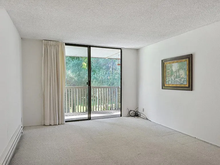 5315 Shelter Creek Ln — Photo 9