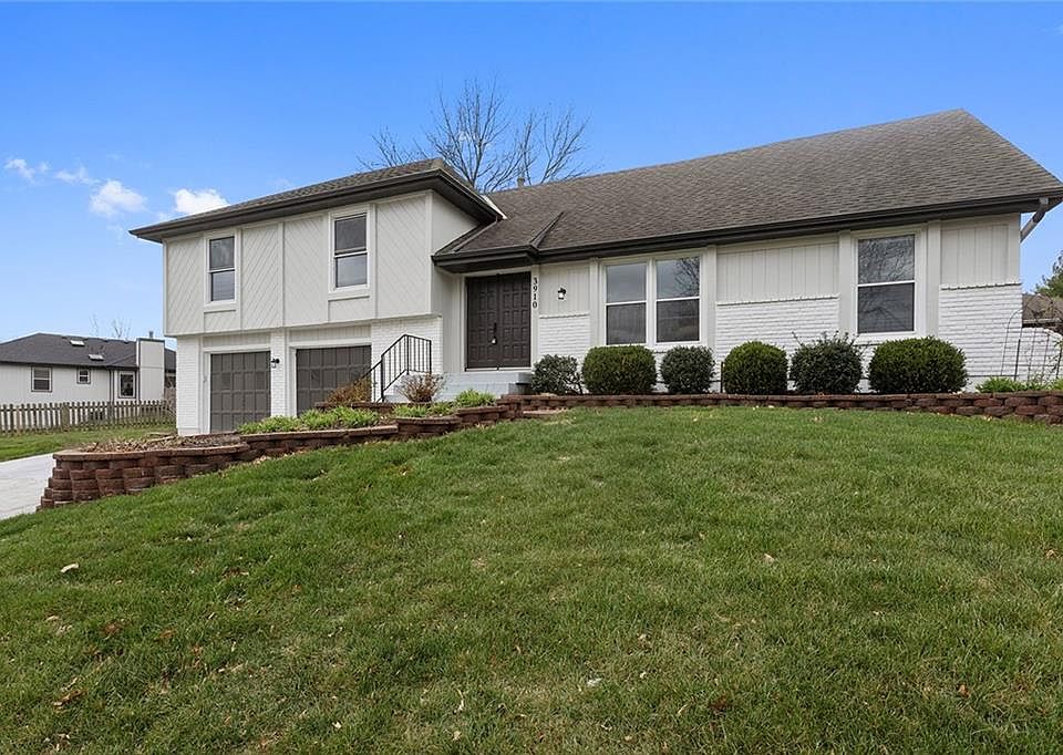 1st image of 3910 SW Linden Ln