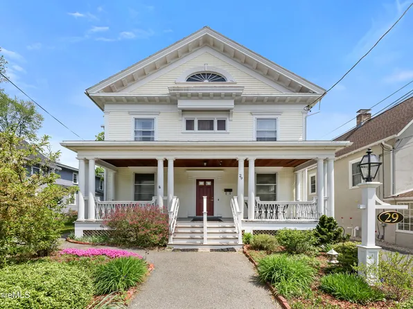 29 Church St, Great Barrington, MA 01230