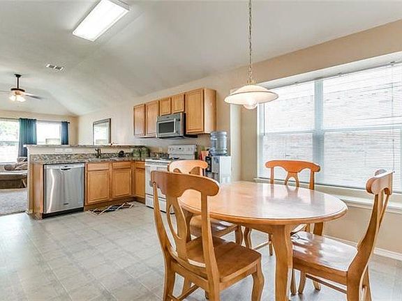 5th image of 11620 Bobcat Dr
