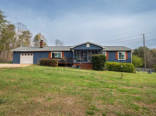155 Coastline Dr, Inman, SC 29349