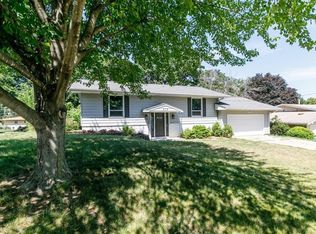 3112 92nd St, Urbandale, IA 50322