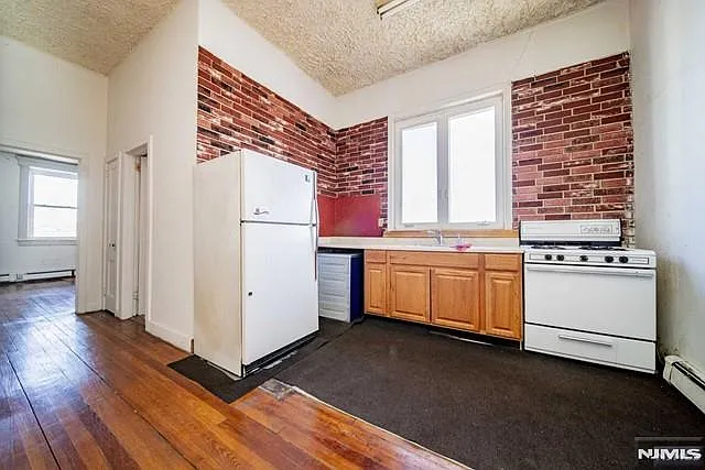 214 Closter Dock Rd #6 — Photo 5