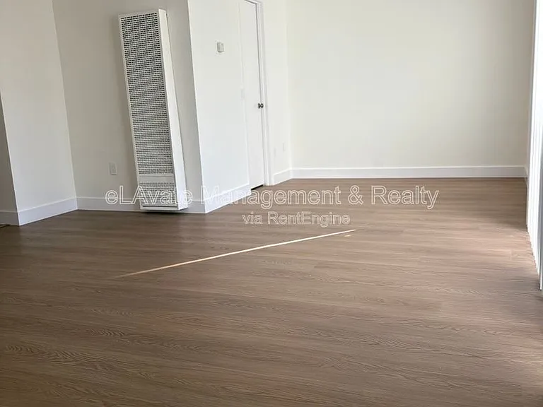 6815 Kelvin Ave. — Photo 26
