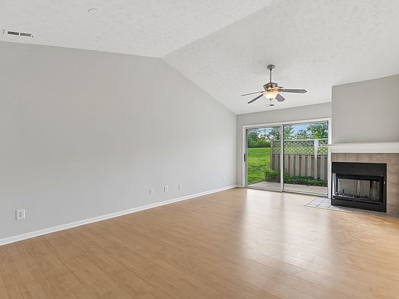 3rd image of 3711 Magenta Ln #18-3