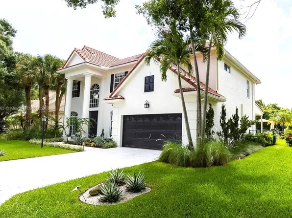 131 Satinwood Ln, Palm Beach Gardens, FL 33410