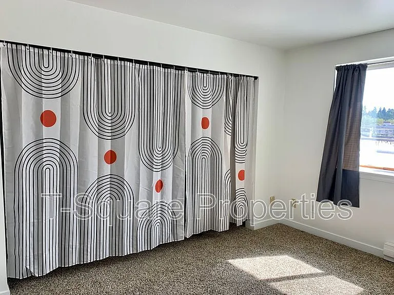 2152 N 112th St #409 — Photo 13