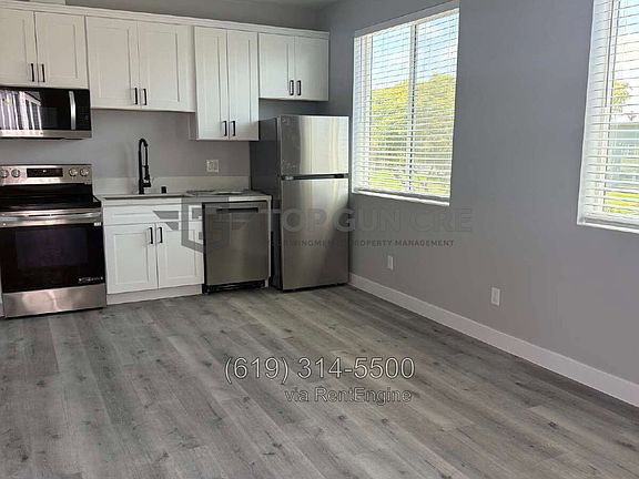 2nd image of 3120 Martin Ave