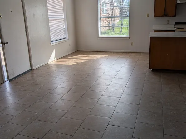 3126 Matthews Dr #3126, Fort Worth, TX 76118