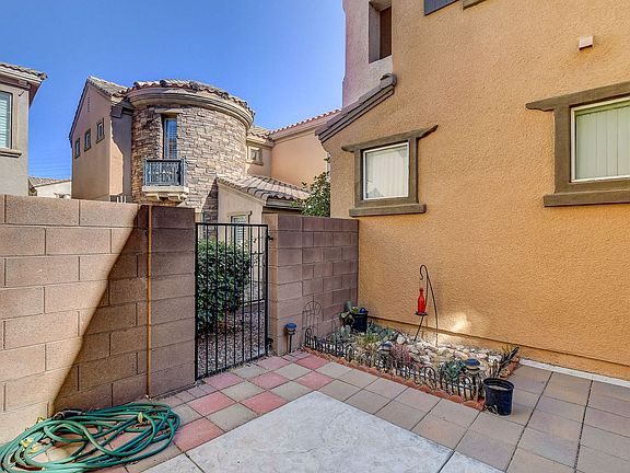 4th image of 2366 Malaga Peak St
