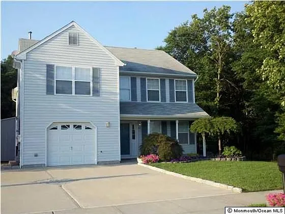 421 Vista Ct photo 1