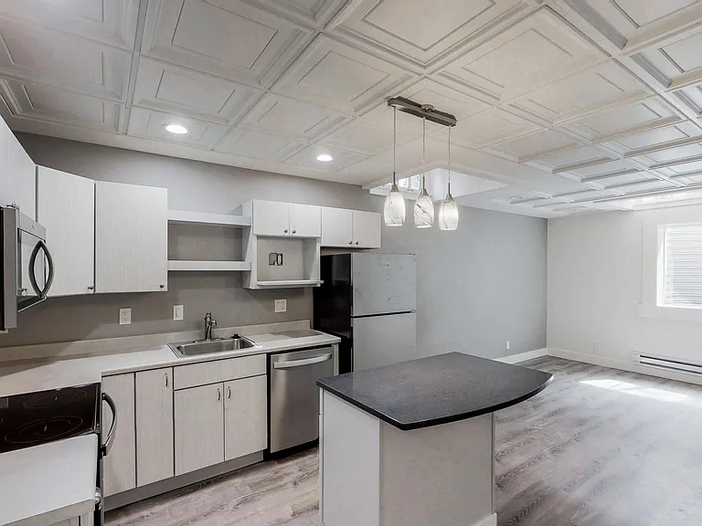660 N Washington St #7 — Photo 1