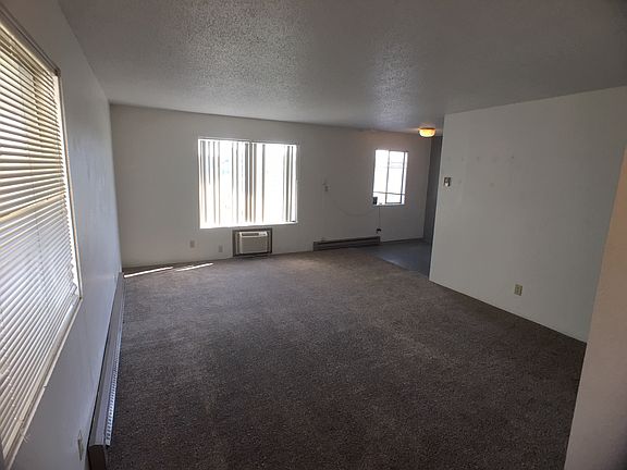 3rd image of 630 NE Maiden Ln APT 61
