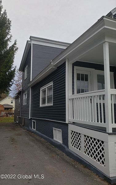 2nd image of 221 E Steele Street