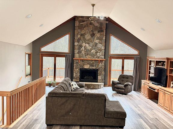 4th image of 5575 River Ridge Trl
