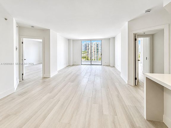 2nd image of 701 Brickell Key Blvd APT 1111