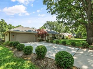 3412 W 93rd St, Leawood, KS 66206