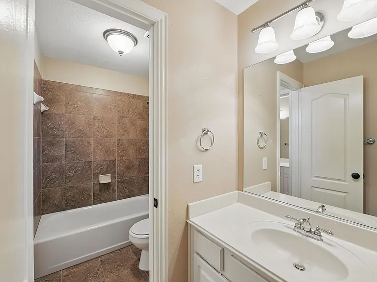 1805 Southwicke Dr — Photo 31