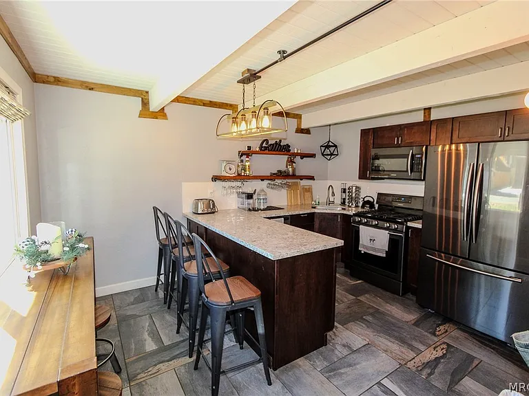 913 W Aeroplane Blvd — Photo 10