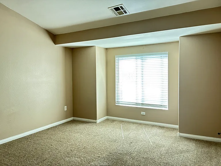 2753 Fountain Ridge Ln — Photo 16