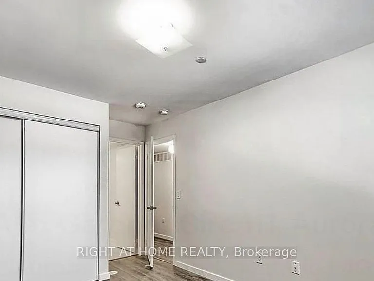 600 Alex Gardner Cir #111 — Photo 11