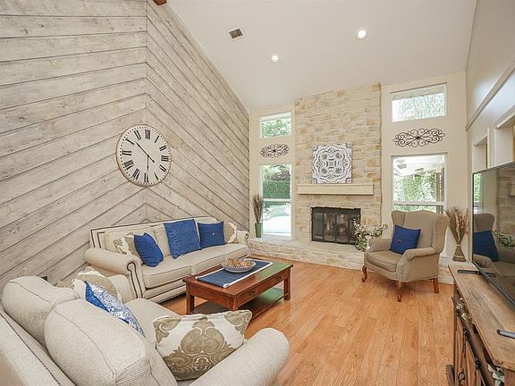 5th image of 1502 Kempsford Dr