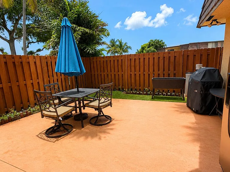 192 Springdale Cir — Photo 17