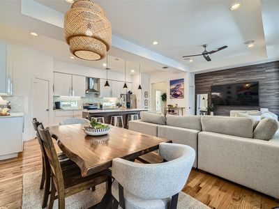 5708 Bryan Pkwy #C, Dallas, TX, 75206