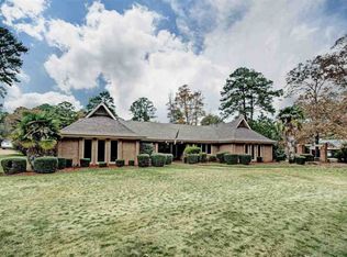 39 Crossgates Dr, Brandon, MS 39042