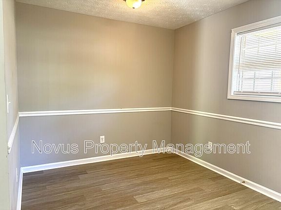 5th image of 515 Lawson St