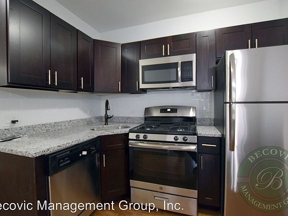 4th image of 7736-42 N Ashland 1609-1611 W Juneway Ter #2B
