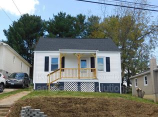612 B St, Staunton, VA 24401