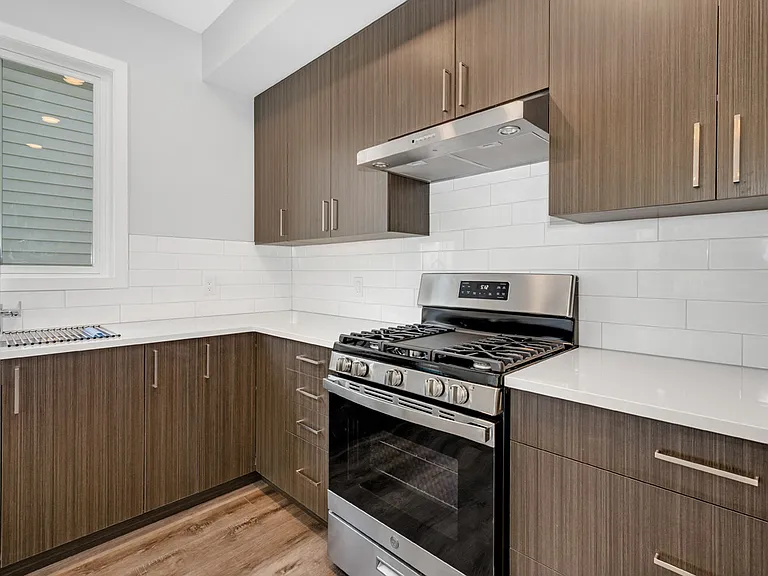 206 Alfred St #2 — Photo 8
