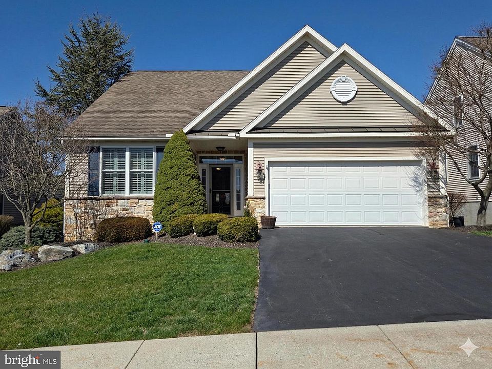 1st image of 409 Westbury Dr