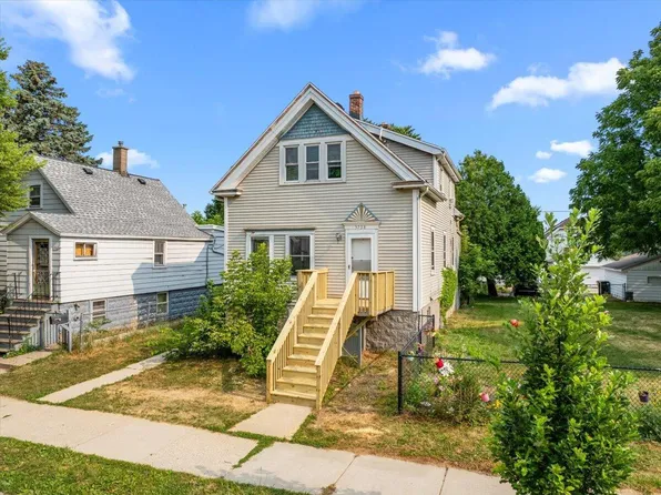 3738 E Pulaski AVENUE, Cudahy, WI 53110