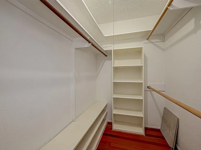 6410 Del Monte Dr #5 — Photo 28