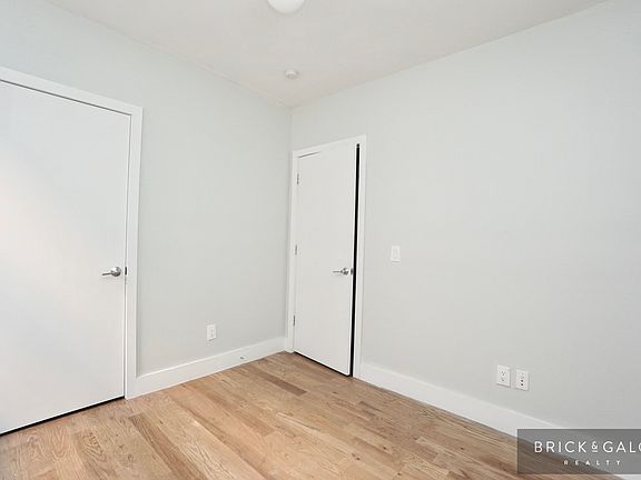 4th image of 27 Audubon Ave